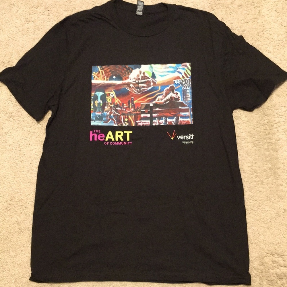 Fun! Chicago Mural t-shirt.